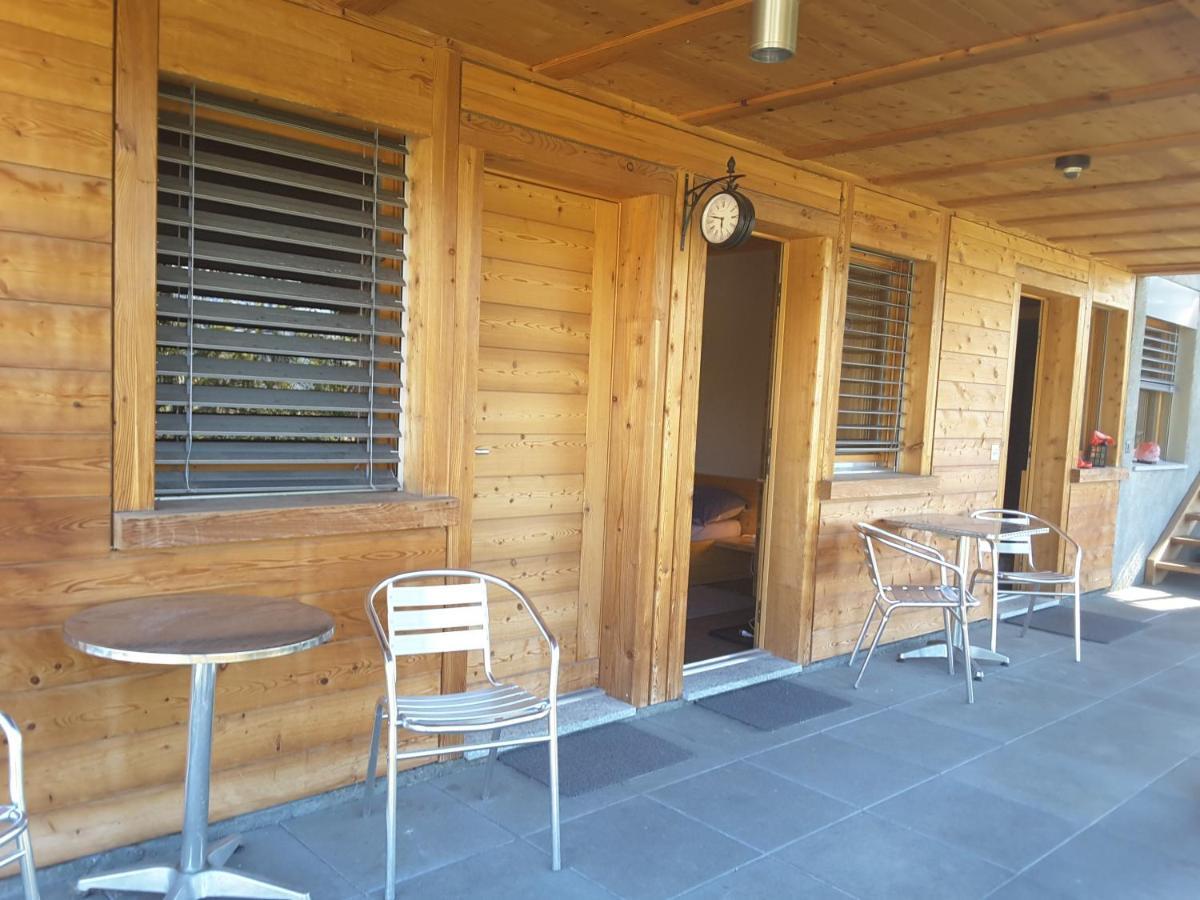 Chalet Tzarbonire Bed and Breakfast Chalais Exterior foto